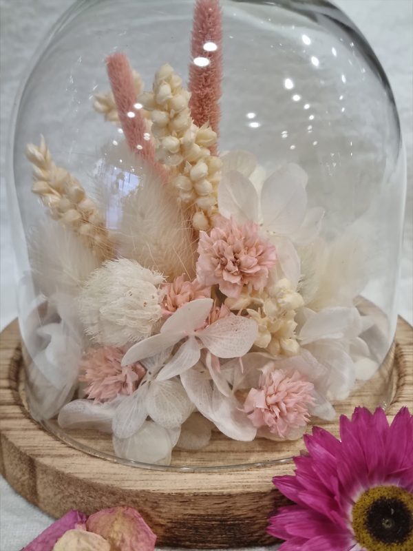 Cloche en verre et fleurs séchées - Décoration artisanale